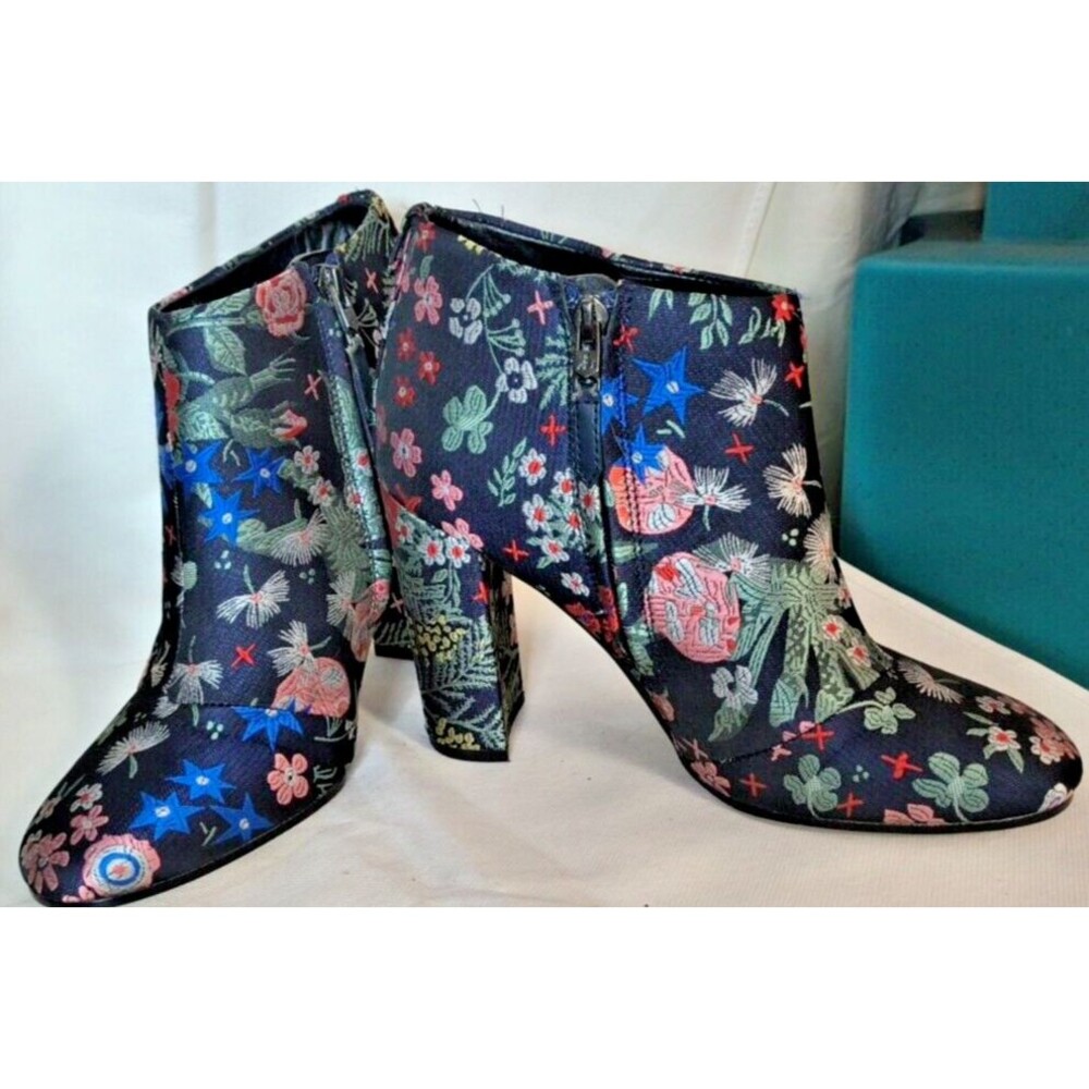 SAM EDELMAN CAMBELL FLORAL JACQUARD BROCADE ANKLE BOOTIES BOOTS BLOCK HEEL 5 7.